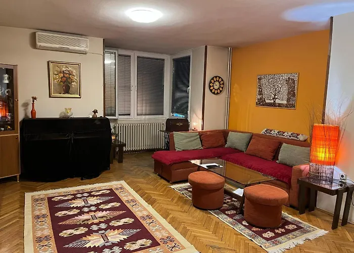 Skopje - Center Bright Apartment